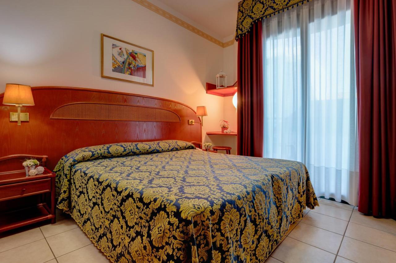 Hotel Garni San Carlo Lido di Jesolo Exterior photo